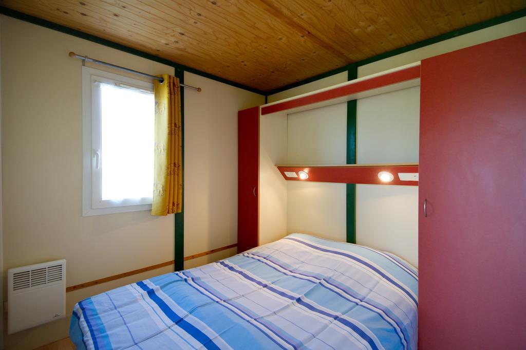 ホテルLe Bourdieu Durfort  部屋 写真