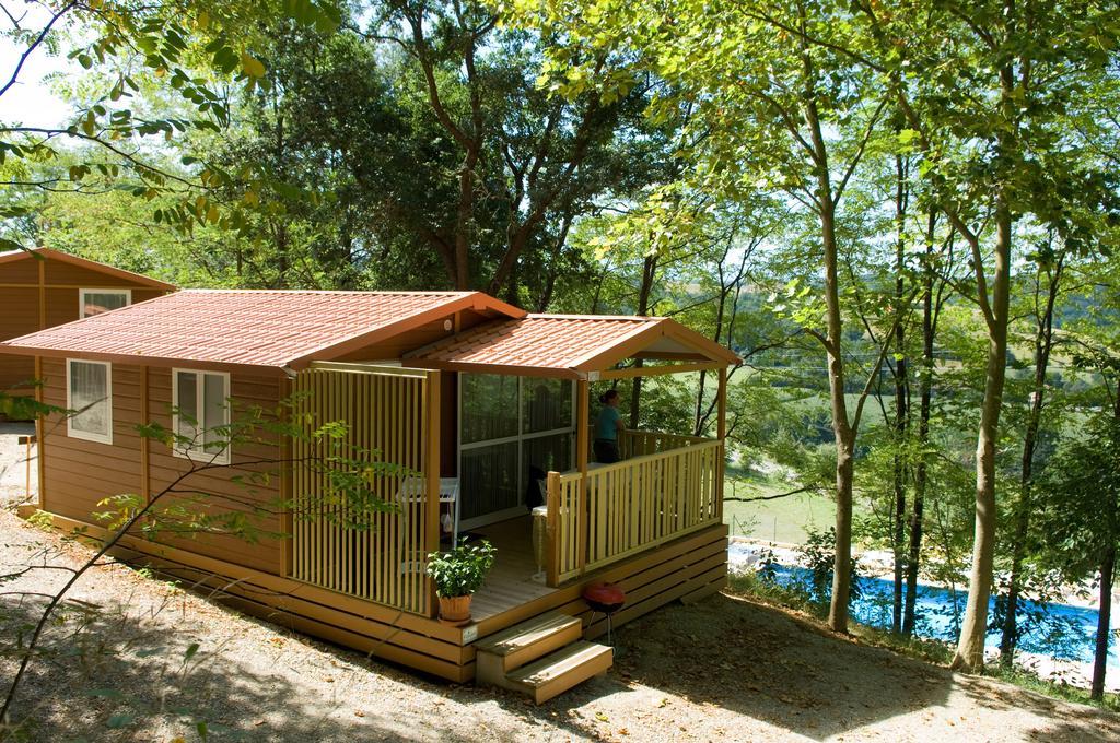 ホテルLe Bourdieu Durfort  部屋 写真
